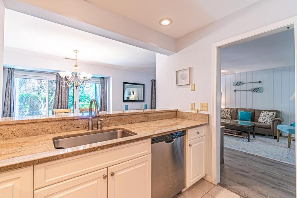 Pet Friendly! 503 Plantation Club Walk To Pool Sleeps 6 Sea Pines Villa Hilton Head Island Eksteriør bilde