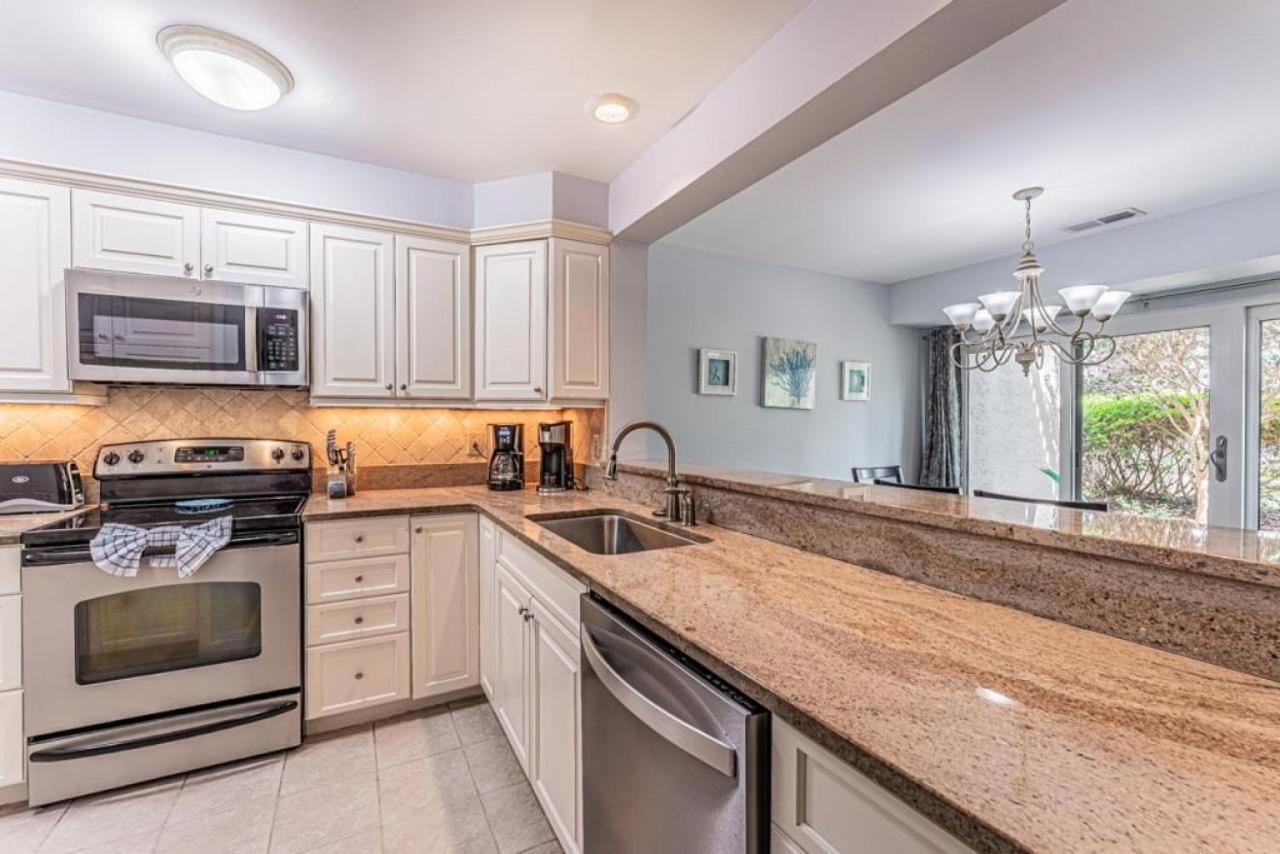 Pet Friendly! 503 Plantation Club Walk To Pool Sleeps 6 Sea Pines Villa Hilton Head Island Eksteriør bilde